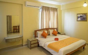Oyo Apartments Vagator Beach Road Exterior photo