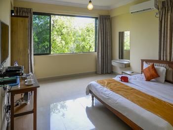 Oyo Apartments Vagator Beach Road Exterior photo